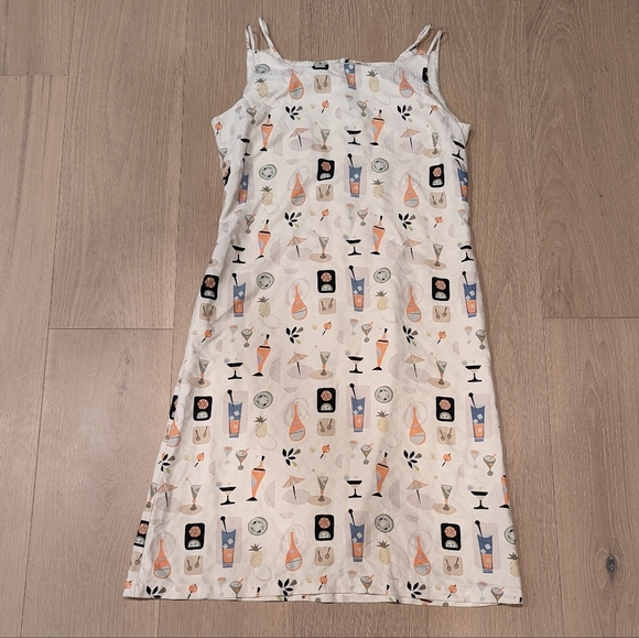 Vintage Tori Richard martini print shift dress 100% Silk - Picture 1 of 7